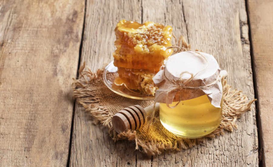 10 reasons why one should consume Honey everyday.